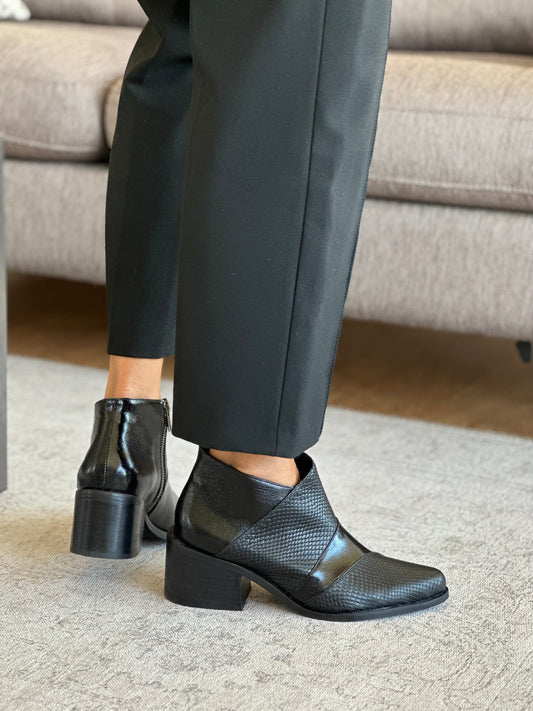 BOTIN TRAVIATA NEGRO