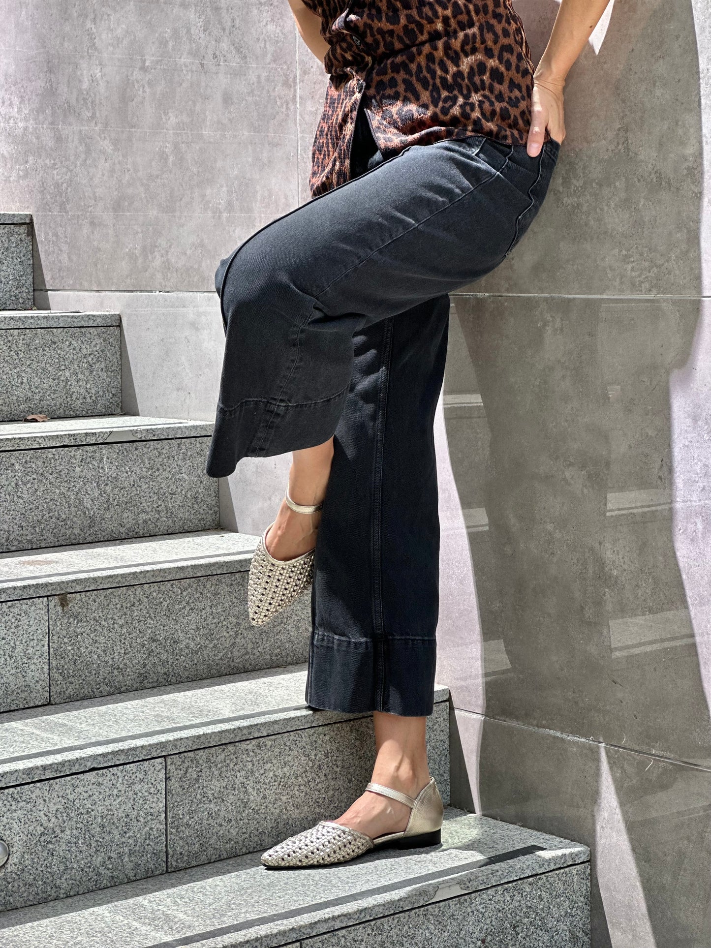 SOFIA CUERO TEJIDO A MANO